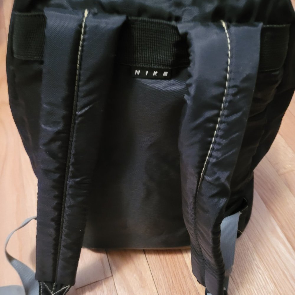 Nike. Backpack. Black. - Picture 3 of 5